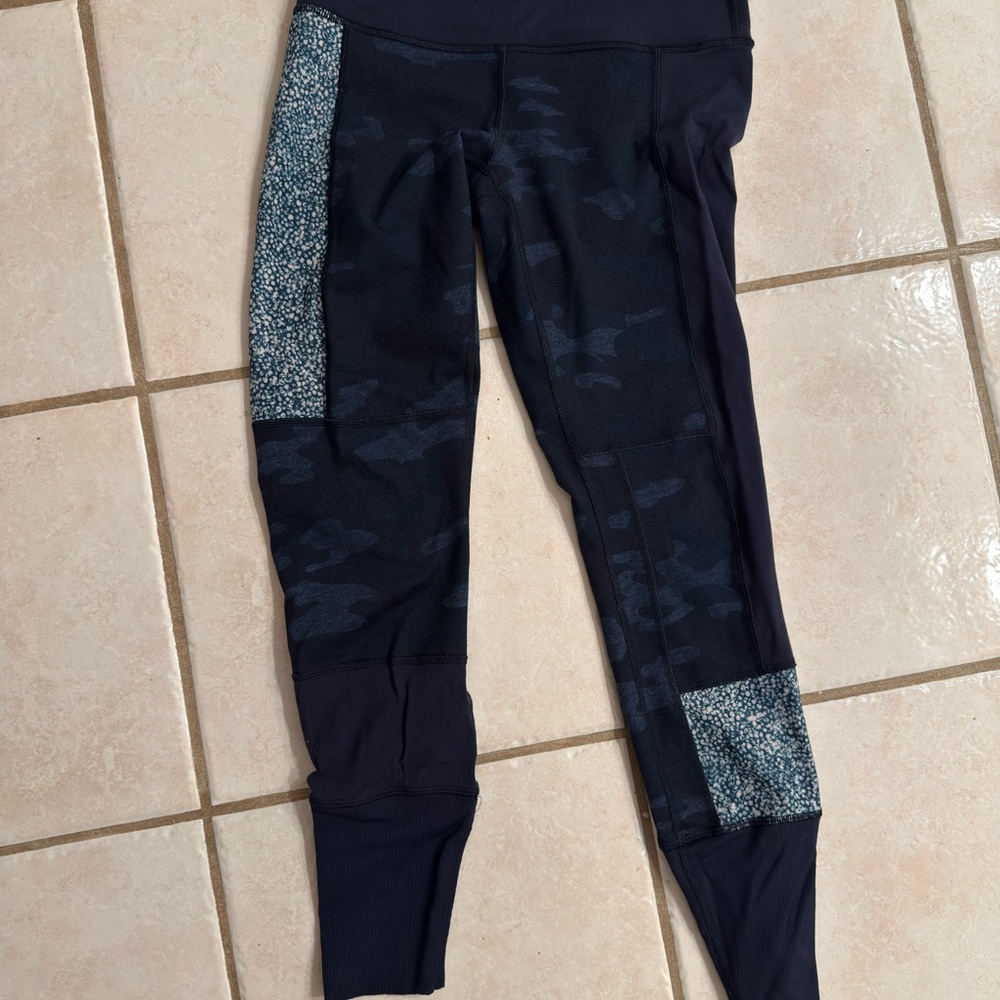 lululemon athletica navy camouflage blue leggings